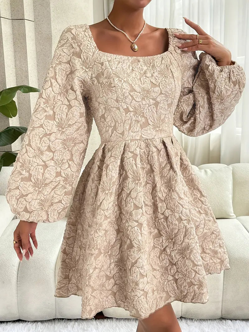 Alia – Kleid mit Puffärmeln und Blumenstickerei