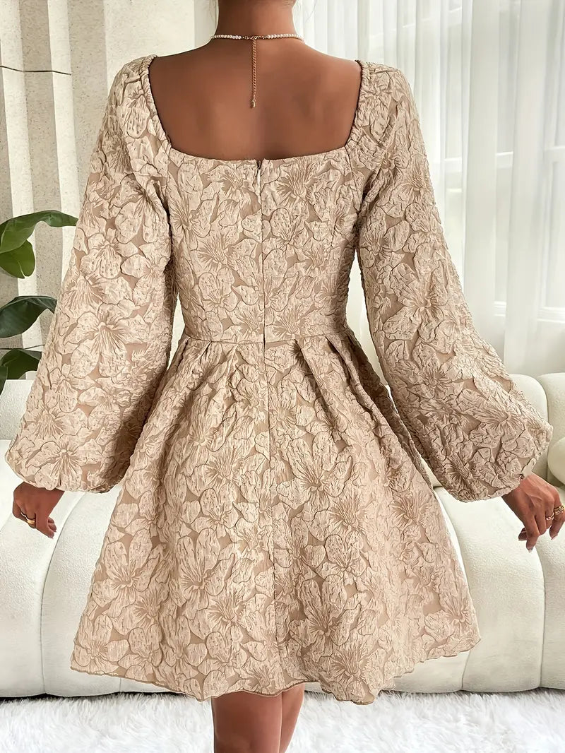 Alia – Kleid mit Puffärmeln und Blumenstickerei