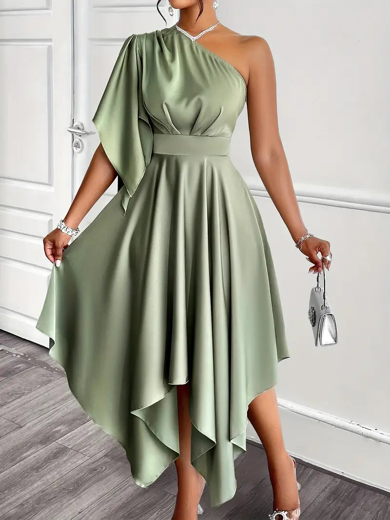 Lavinia – Elegantes One-Shoulder-Kleid aus Satin