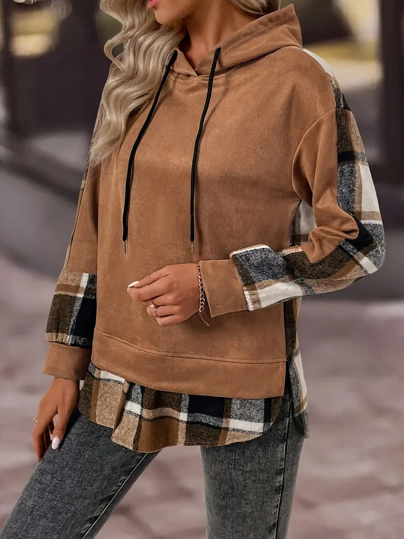 Naila – Stylischer karierter Hoodie