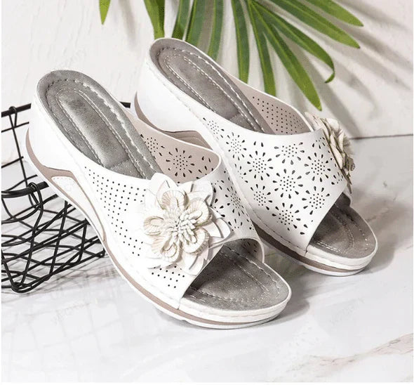 Norha – Orthopädische Sandalen mit Fußgewölbestütze