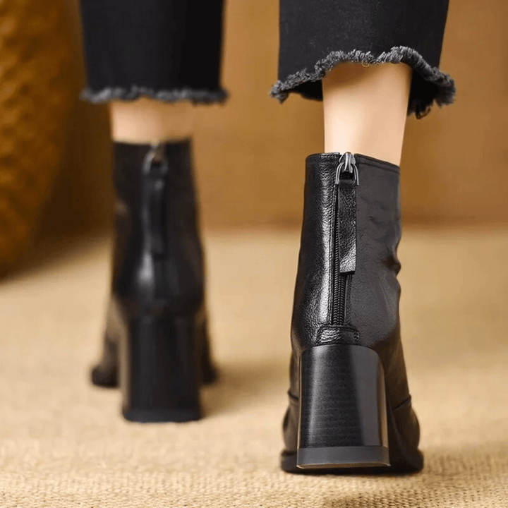 Cilla – Orthopädisch inspirierte Stiefeletten mit komfortablem Mittelabsatz